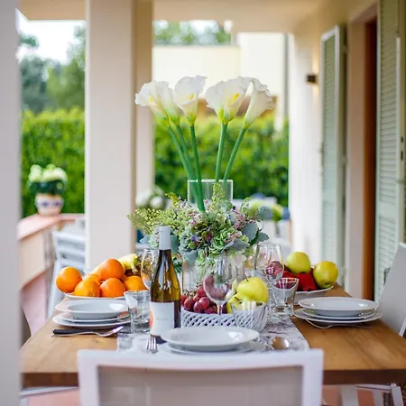 빌라 Regina Villa, By The In *