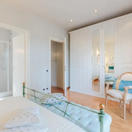 빌라 Regina Villa, By The In 마리아나디피에트라산타