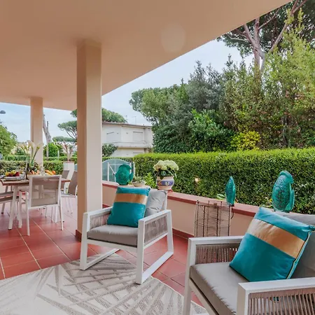 Regina Villa, By The In 마리아나디피에트라산타