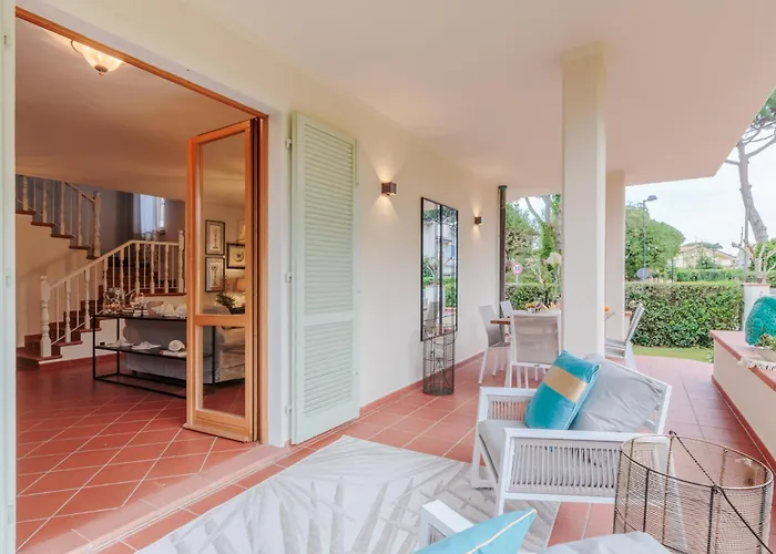 빌라 Regina Villa, By The In *