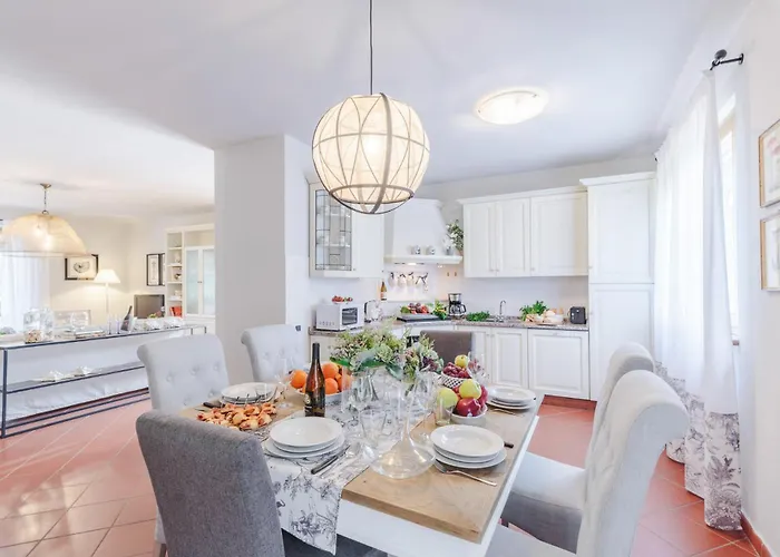 Regina Villa, By The In *