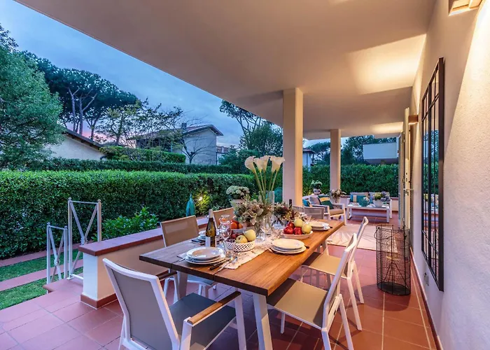 Regina Villa, By The In * 마리아나디피에트라산타