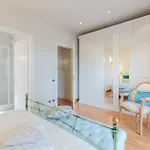 Villa Regina Villa, By The In Marina di Pietrasanta