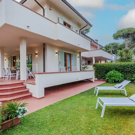 Villa Regina Villa, By The In *