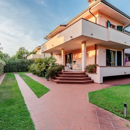 Regina Villa, By The In