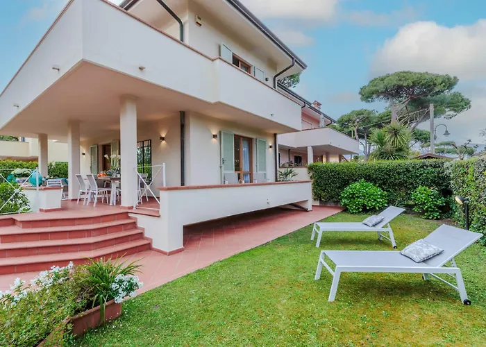 Villa Regina Villa, By The In *