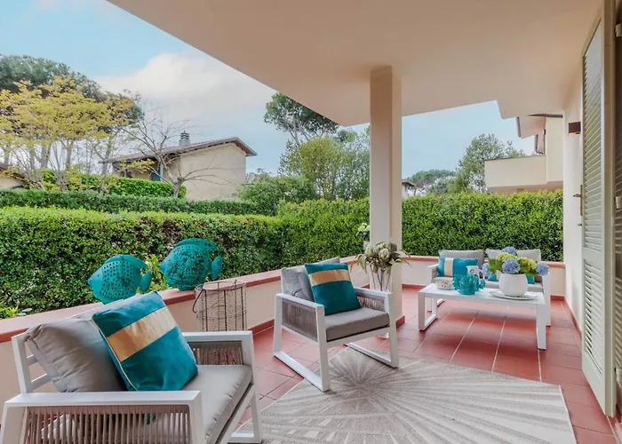 Regina Villa, By The In Villa