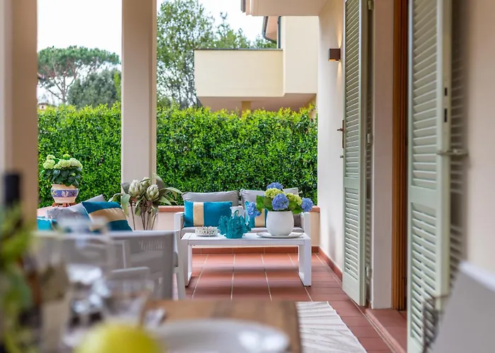 Regina Villa, By The In Villa *