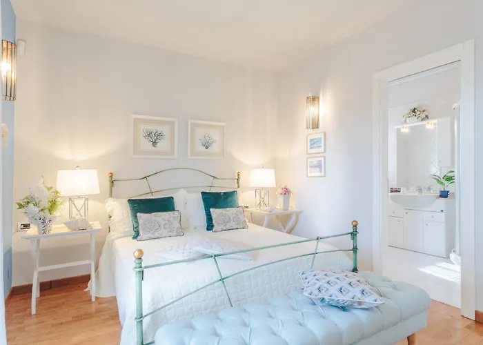 Regina Villa, By The In Villa *