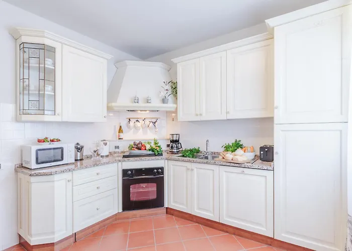 Villa Regina Villa, By The In Marina di Pietrasanta