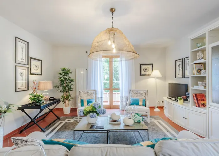 Regina Villa, By The In Villa *