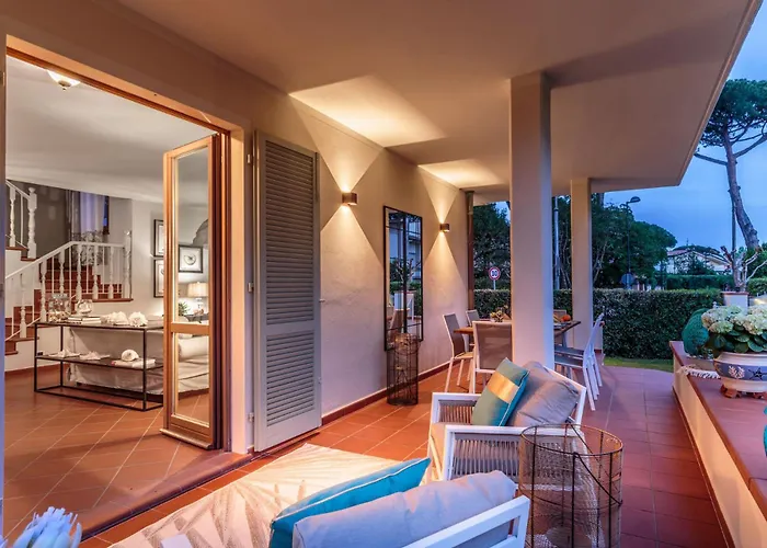 Regina Villa, By The In