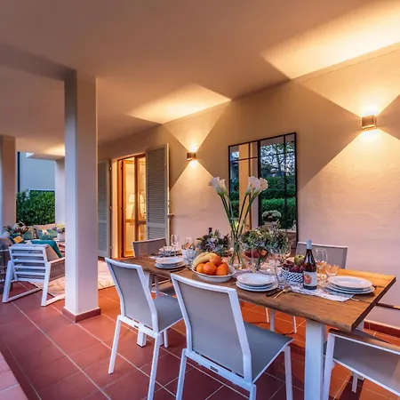 Regina Villa, By The In Villa *